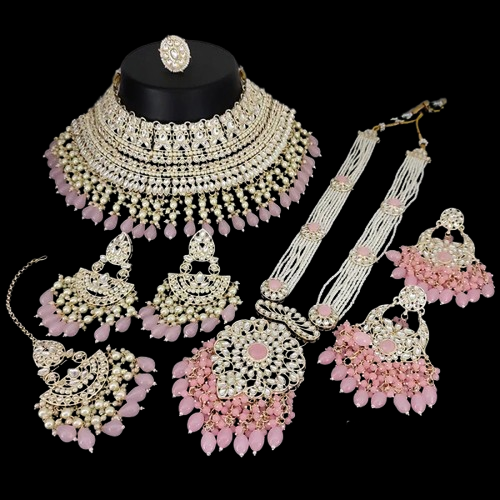 Jewellery 